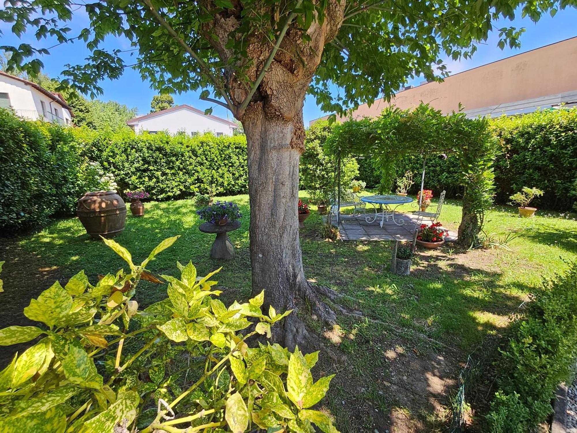 B&B Casa Tessieri Λούκα Εξωτερικό φωτογραφία